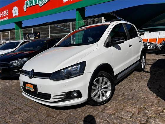 VOLKSWAGEN FOX 1.0 MPI TRACK 12V FLEX 4P MANUAL